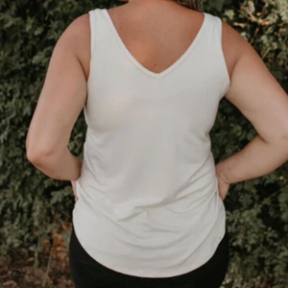 Jax & Lennon - Ladies VNeck Forest Green Tank - Picture 2 of 3